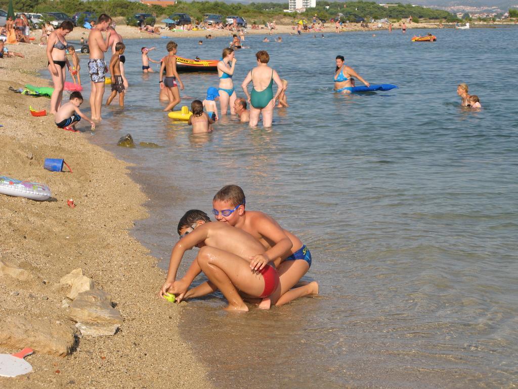Apartmani Villa Lilliana Tribunj  Luaran gambar